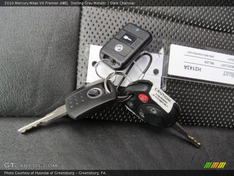 Keys of 2010 Milan V6 Premier AWD