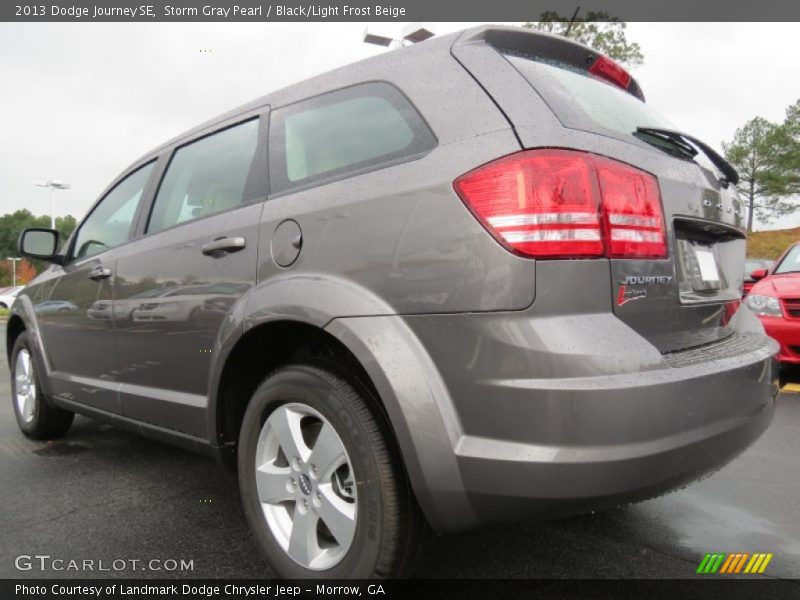 Storm Gray Pearl / Black/Light Frost Beige 2013 Dodge Journey SE