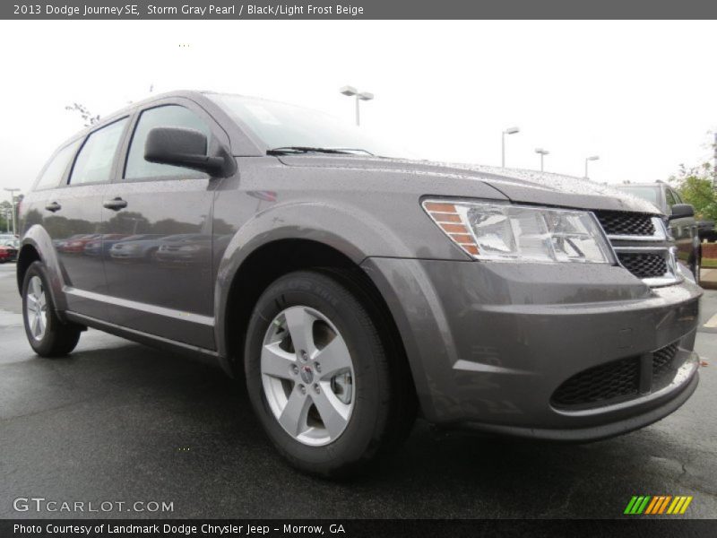 Storm Gray Pearl / Black/Light Frost Beige 2013 Dodge Journey SE