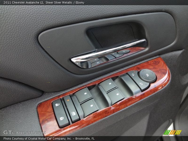 Sheer Silver Metallic / Ebony 2011 Chevrolet Avalanche LS
