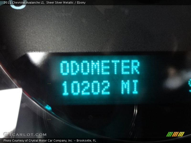 Sheer Silver Metallic / Ebony 2011 Chevrolet Avalanche LS