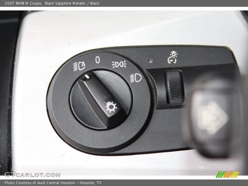 Controls of 2007 M Coupe