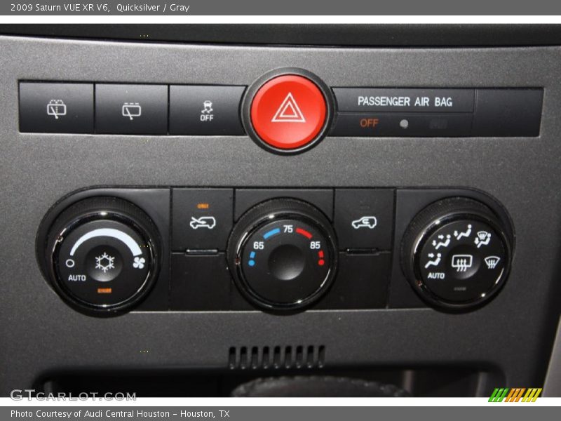Quicksilver / Gray 2009 Saturn VUE XR V6