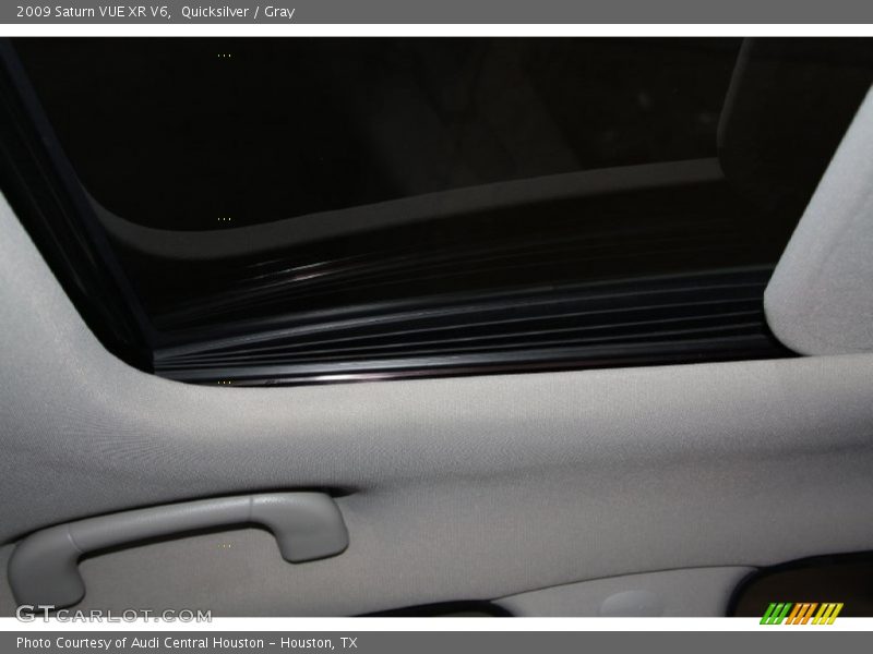 Quicksilver / Gray 2009 Saturn VUE XR V6