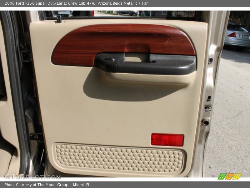 Arizona Beige Metallic / Tan 2006 Ford F250 Super Duty Lariat Crew Cab 4x4