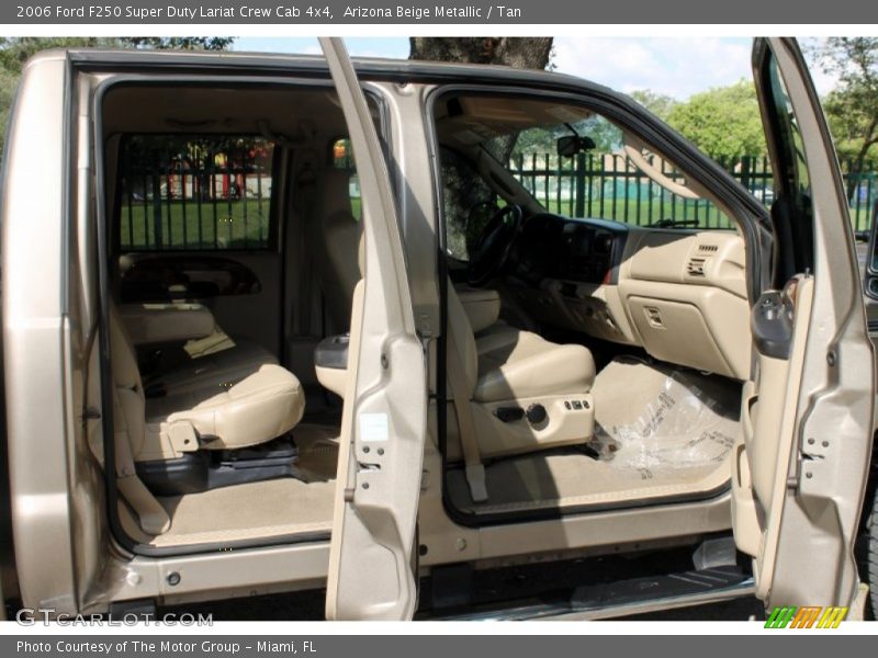 Arizona Beige Metallic / Tan 2006 Ford F250 Super Duty Lariat Crew Cab 4x4