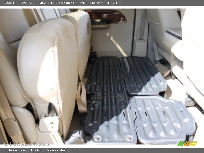 Arizona Beige Metallic / Tan 2006 Ford F250 Super Duty Lariat Crew Cab 4x4
