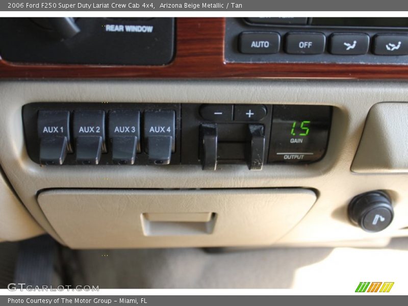 Arizona Beige Metallic / Tan 2006 Ford F250 Super Duty Lariat Crew Cab 4x4
