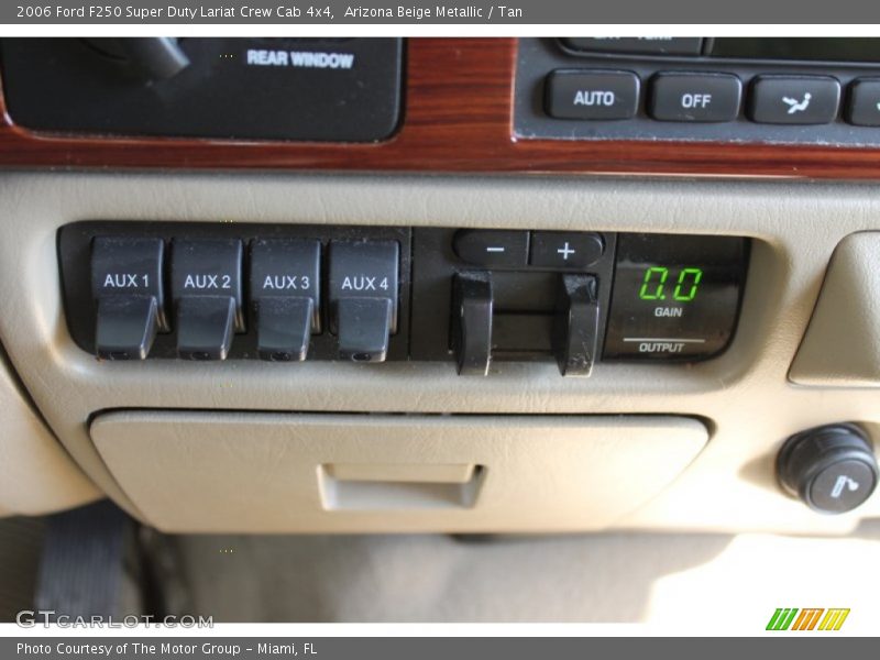 Arizona Beige Metallic / Tan 2006 Ford F250 Super Duty Lariat Crew Cab 4x4