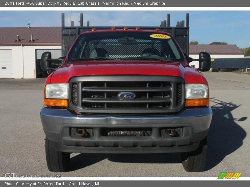 Vermillion Red / Medium Graphite 2001 Ford F450 Super Duty XL Regular Cab Chassis