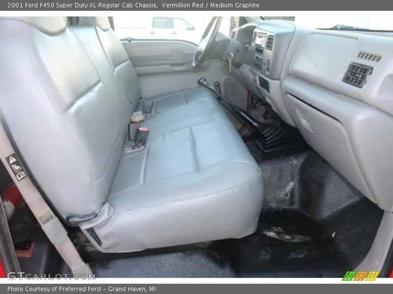 Vermillion Red / Medium Graphite 2001 Ford F450 Super Duty XL Regular Cab Chassis