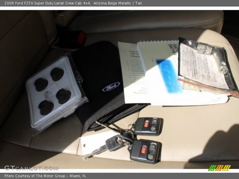 Arizona Beige Metallic / Tan 2006 Ford F250 Super Duty Lariat Crew Cab 4x4