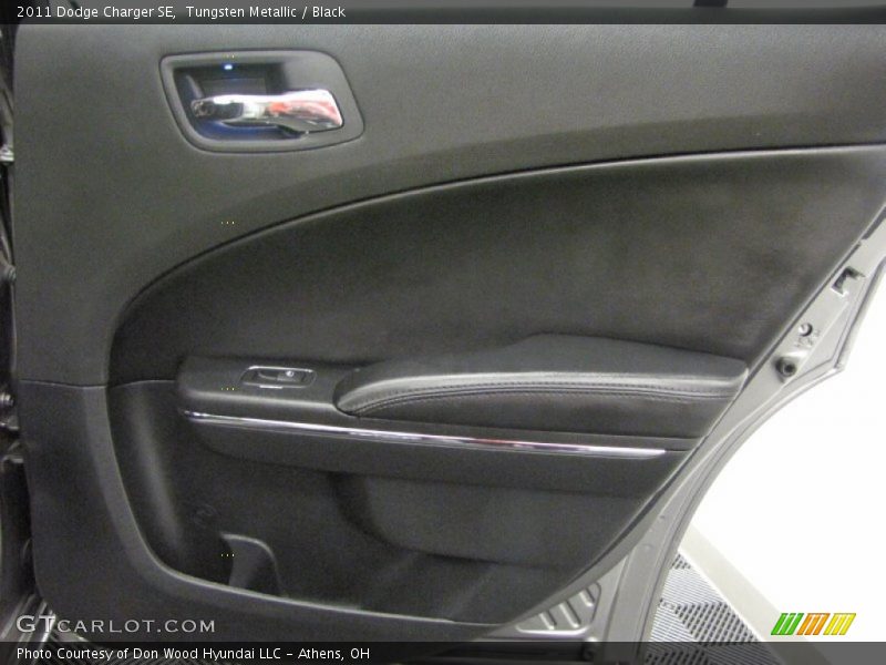 Tungsten Metallic / Black 2011 Dodge Charger SE