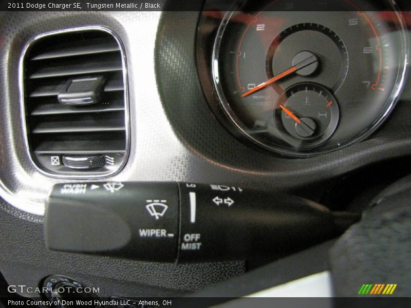 Tungsten Metallic / Black 2011 Dodge Charger SE