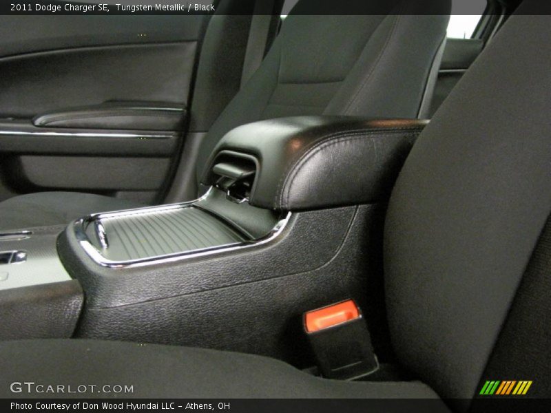 Tungsten Metallic / Black 2011 Dodge Charger SE