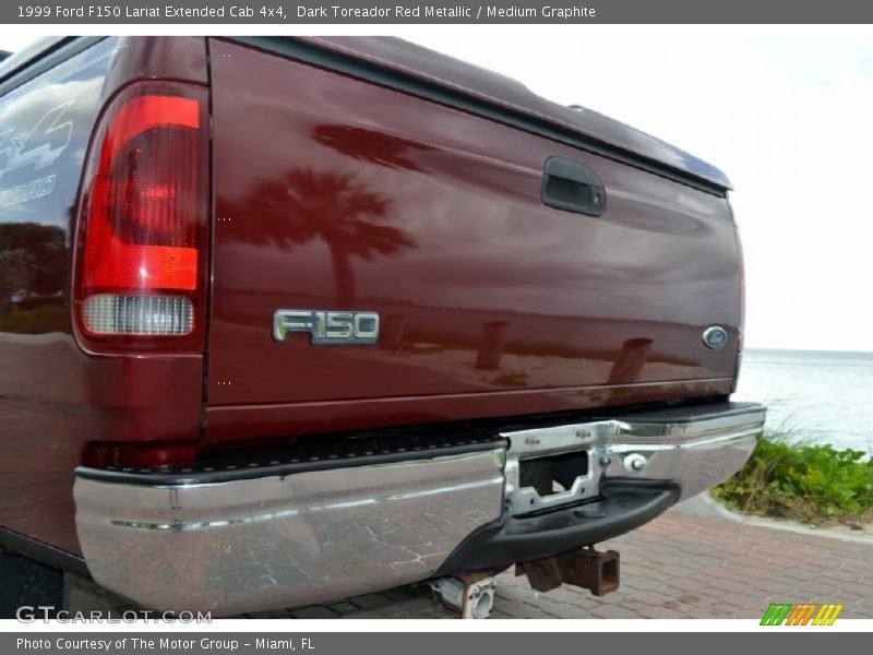 Dark Toreador Red Metallic / Medium Graphite 1999 Ford F150 Lariat Extended Cab 4x4