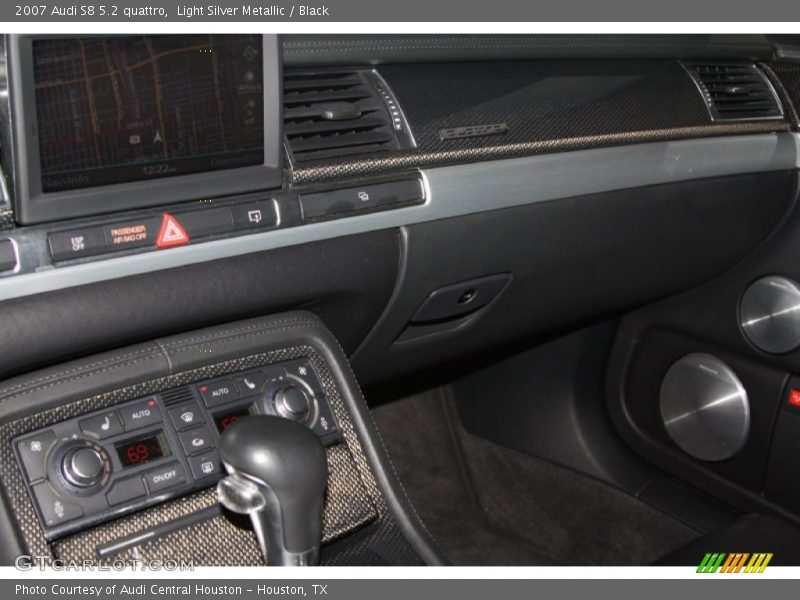 Light Silver Metallic / Black 2007 Audi S8 5.2 quattro