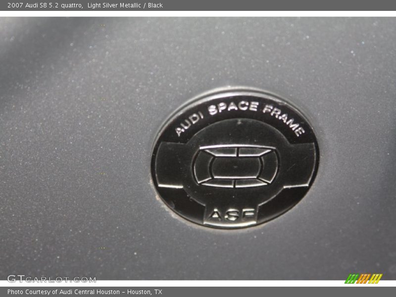 Light Silver Metallic / Black 2007 Audi S8 5.2 quattro