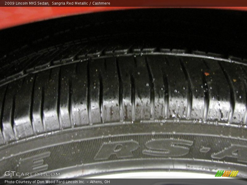 Sangria Red Metallic / Cashmere 2009 Lincoln MKS Sedan