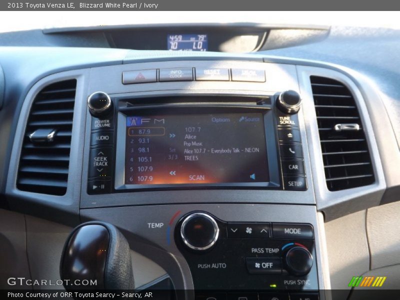 Blizzard White Pearl / Ivory 2013 Toyota Venza LE