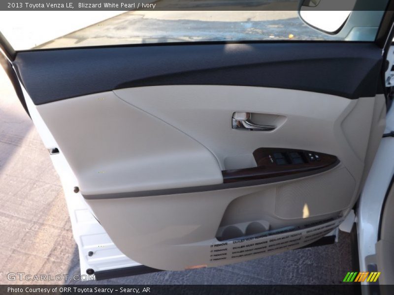 Blizzard White Pearl / Ivory 2013 Toyota Venza LE