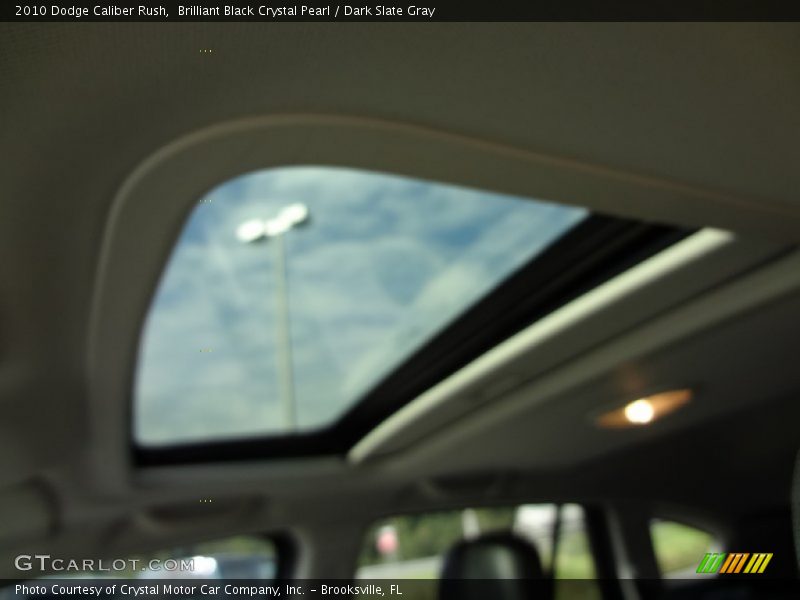 Sunroof of 2010 Caliber Rush