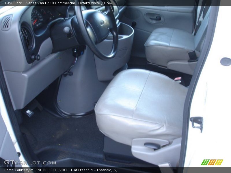 Oxford White / Grey 1998 Ford E Series Van E250 Commercial
