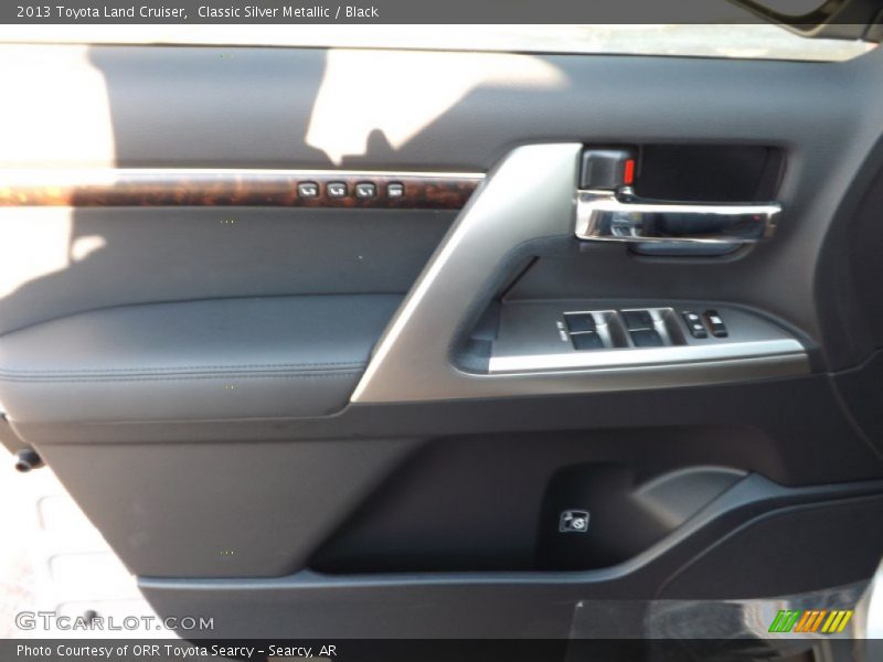 Classic Silver Metallic / Black 2013 Toyota Land Cruiser