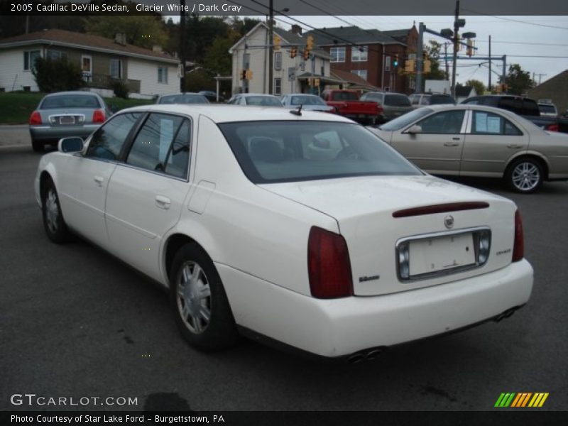 Glacier White / Dark Gray 2005 Cadillac DeVille Sedan