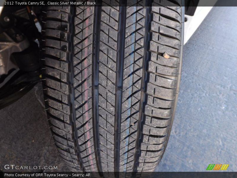 Classic Silver Metallic / Black 2012 Toyota Camry SE