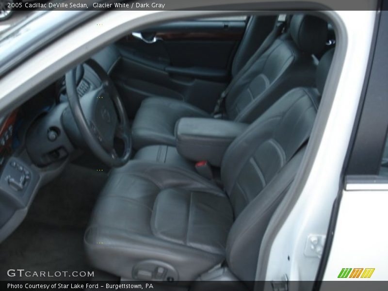 Glacier White / Dark Gray 2005 Cadillac DeVille Sedan