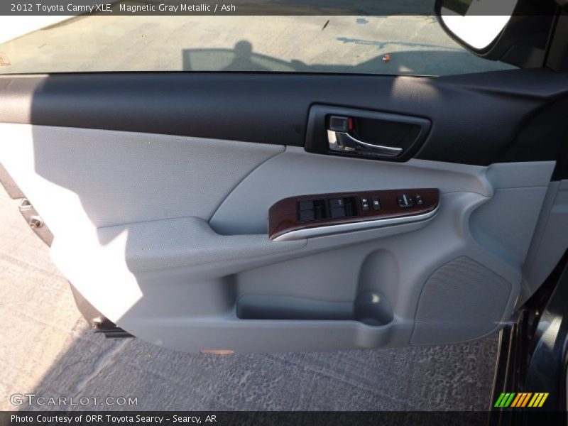 Magnetic Gray Metallic / Ash 2012 Toyota Camry XLE