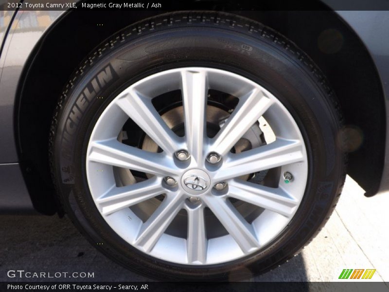 Magnetic Gray Metallic / Ash 2012 Toyota Camry XLE