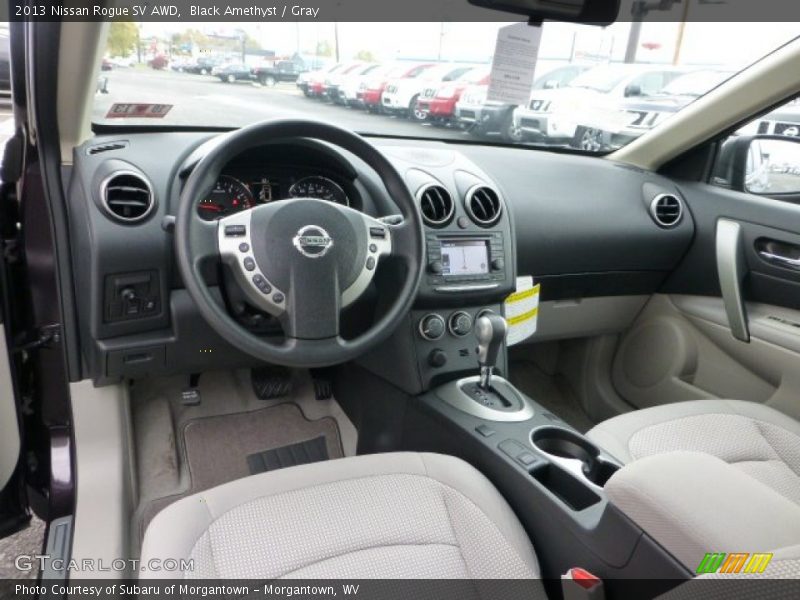 Dashboard of 2013 Rogue SV AWD
