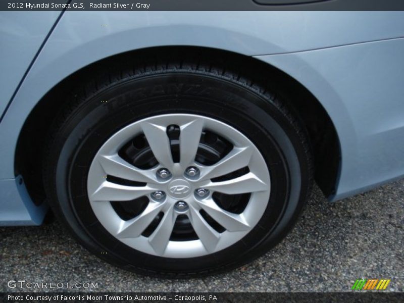 Radiant Silver / Gray 2012 Hyundai Sonata GLS