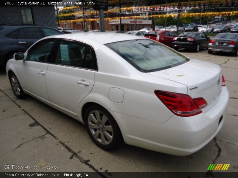 Blizzard White Pearl / Ivory 2005 Toyota Avalon XL