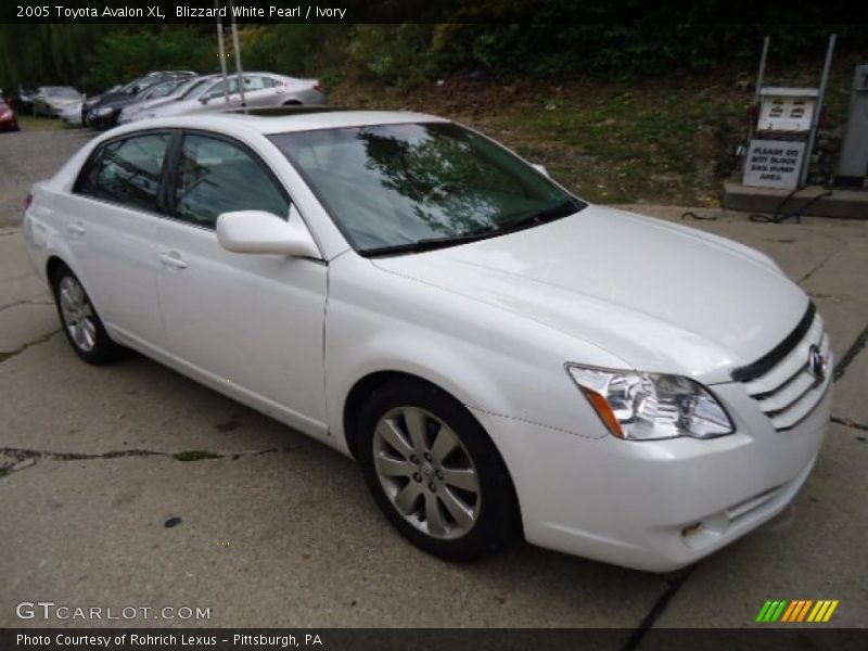 Blizzard White Pearl / Ivory 2005 Toyota Avalon XL
