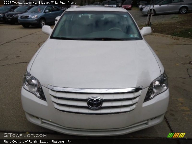 Blizzard White Pearl / Ivory 2005 Toyota Avalon XL