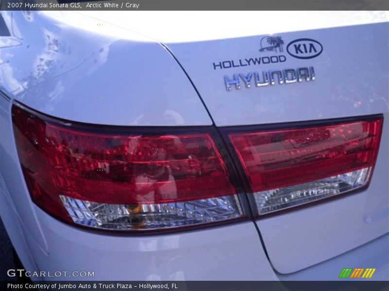 Arctic White / Gray 2007 Hyundai Sonata GLS