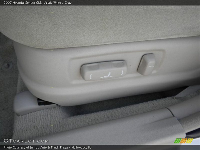 Arctic White / Gray 2007 Hyundai Sonata GLS
