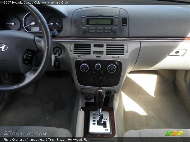 Arctic White / Gray 2007 Hyundai Sonata GLS