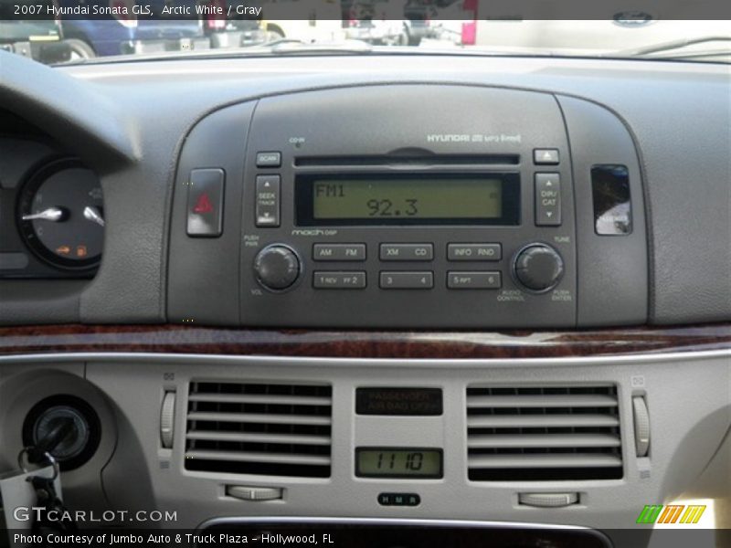 Arctic White / Gray 2007 Hyundai Sonata GLS