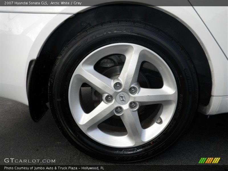 Arctic White / Gray 2007 Hyundai Sonata GLS