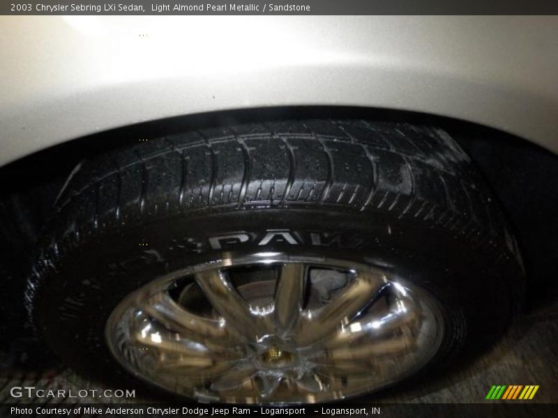Light Almond Pearl Metallic / Sandstone 2003 Chrysler Sebring LXi Sedan