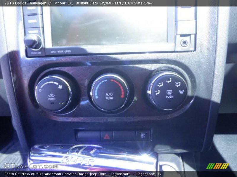 Controls of 2010 Challenger R/T Mopar '10