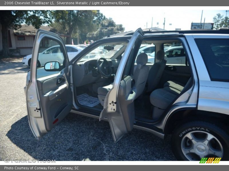 Silverstone Metallic / Light Cashmere/Ebony 2006 Chevrolet TrailBlazer LS
