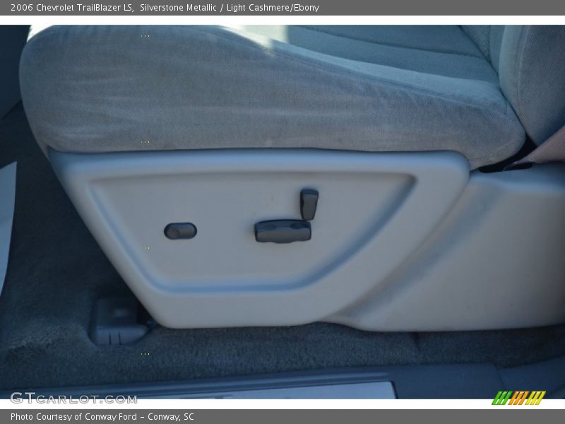 Silverstone Metallic / Light Cashmere/Ebony 2006 Chevrolet TrailBlazer LS