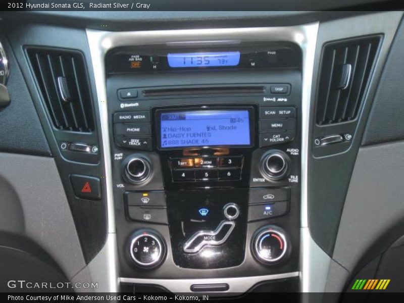 Radiant Silver / Gray 2012 Hyundai Sonata GLS