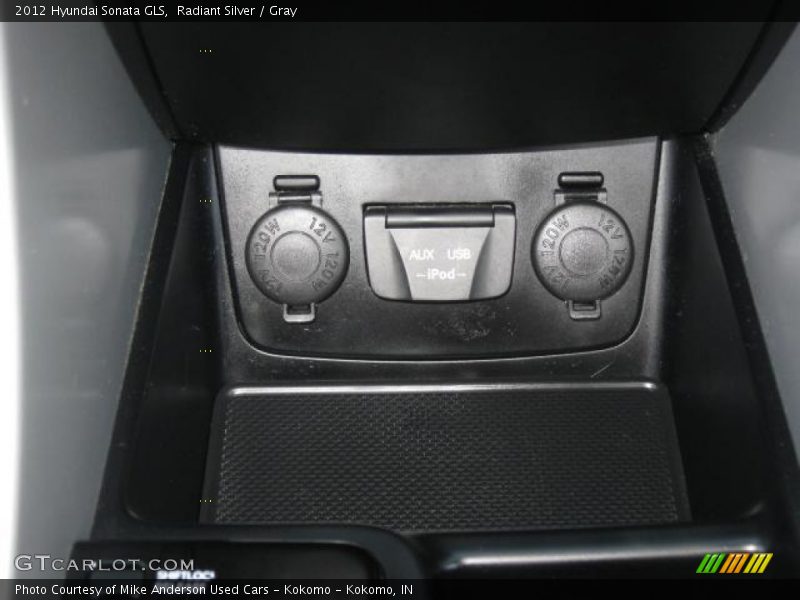 Radiant Silver / Gray 2012 Hyundai Sonata GLS