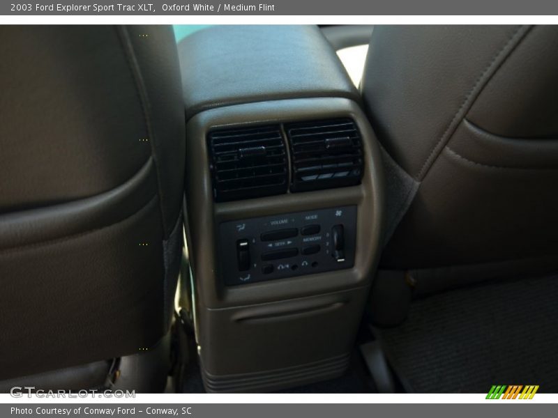 Oxford White / Medium Flint 2003 Ford Explorer Sport Trac XLT